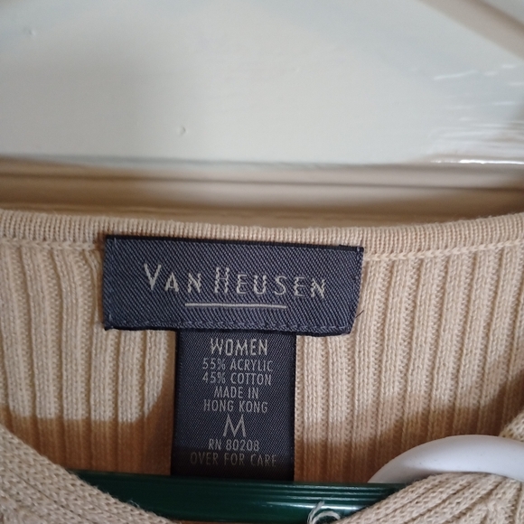 Van Heusen medium sweater, multiple colors please specify - Picture 3 of 3